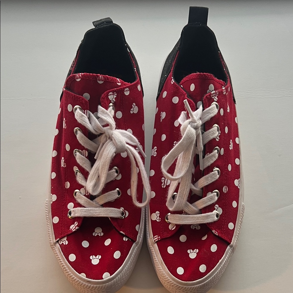 Disney Minnie Mouse Red Polka Dot Low Top Canvas Sneaker‎